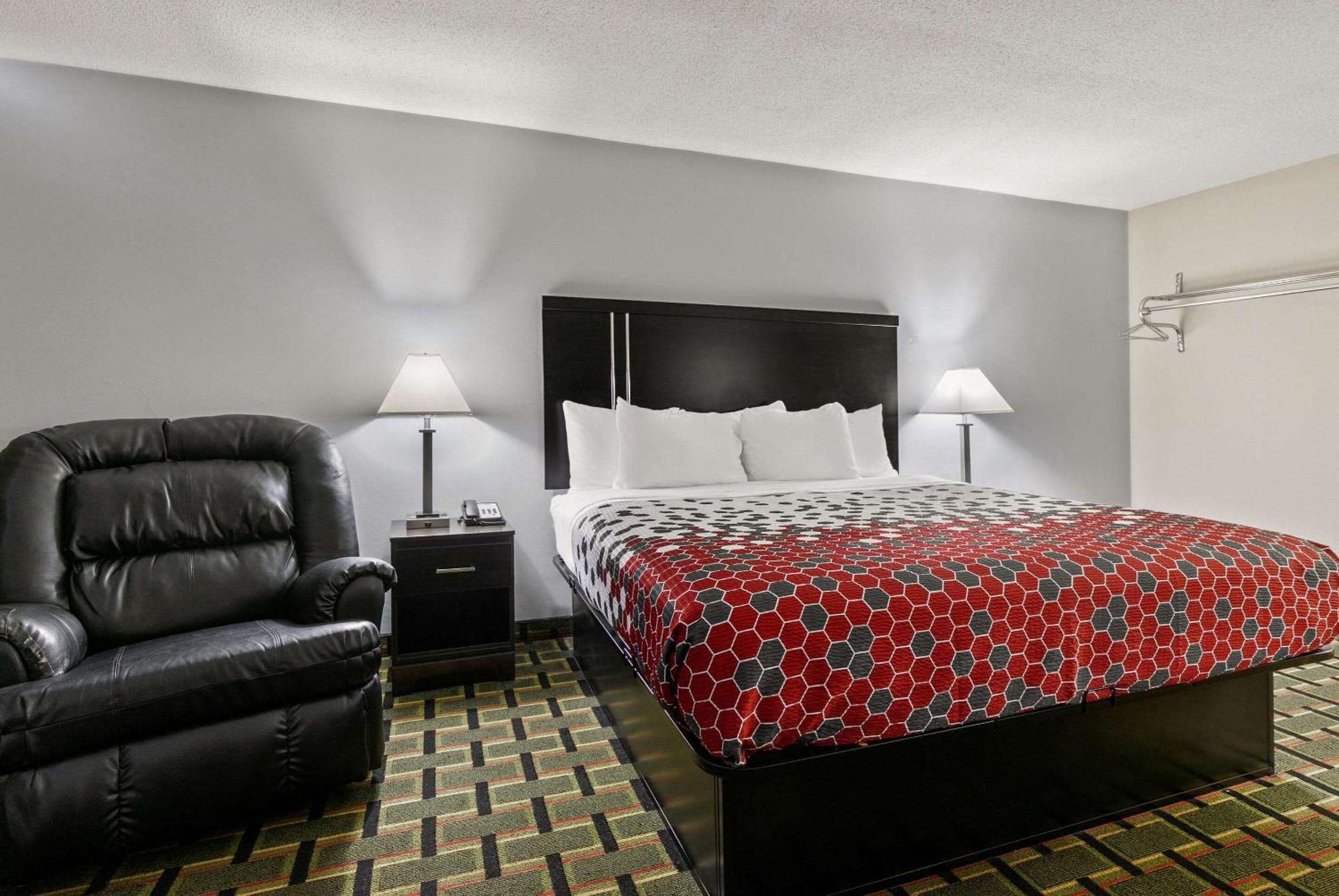 Econo Lodge เคล็มสัน ภายนอก รูปภาพ